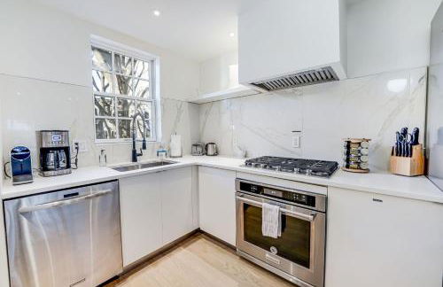 Walk to Georgetown - GWU - Kennedy Center - National Mall - Metro - Foto 14