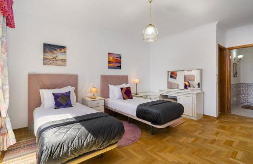 WHome Perfect Family Hideout Residence w/AC & 4BR + 5BA - Foto 32