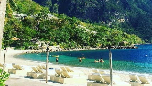 Tour de Santa Lucía, la vuelta a la isla - Foto 3, Bañistas en la playa