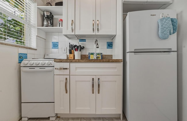 Bahama Beach Club Pompano - Boutique Studios & Apartments close to Beach with heated Pool - Foto 83