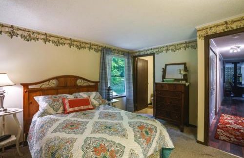 Great Valley Home with On-Site Pond, 7 Mi to Skiing! - Foto 8