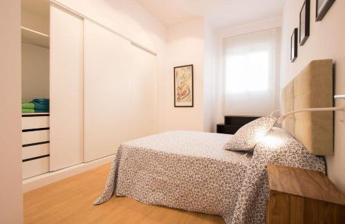 Murallas de Sevilla Apartamento con garaje 4 pax - Foto 14