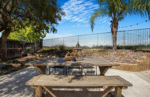 Your Home Away From Home near Wineries & Old Town - Foto 61