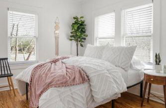 Historic Heights Boss Babe Bungalow - Foto 16