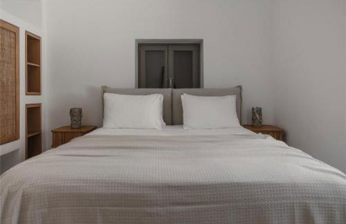 Siora of Paros - Ammiralis & Castelis - Photo 50