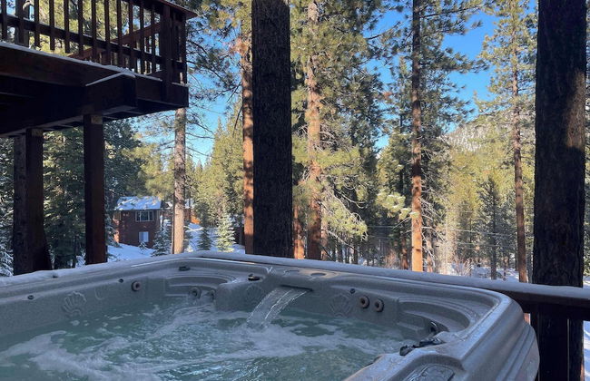 Nestled Pines Retreat Hot Tub, Pool Tahoe, Foosball, +more! - Foto 22