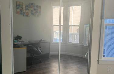 Amazing, Sunny, and Spacious! Steps to Campus! - Photo 22