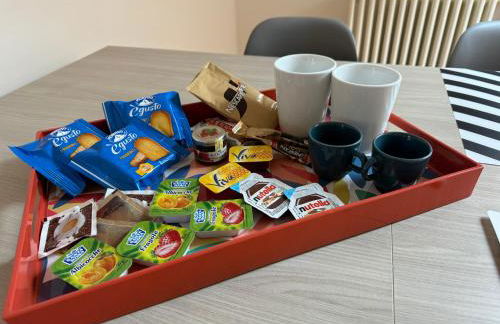 Loren House - Photo 2