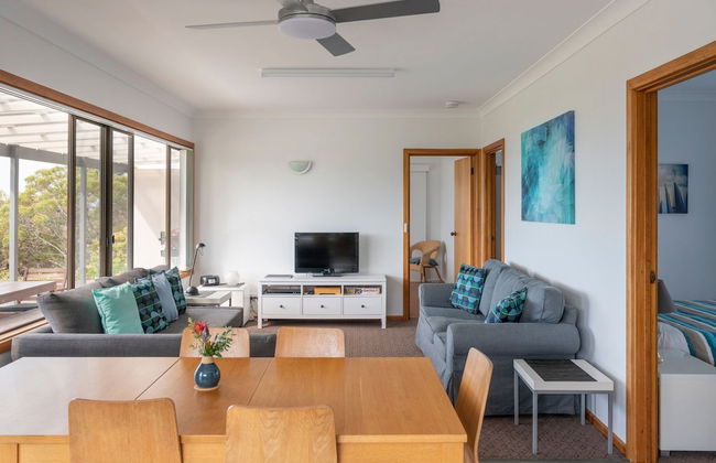 Emu Bay Holiday Homes - Photo 49