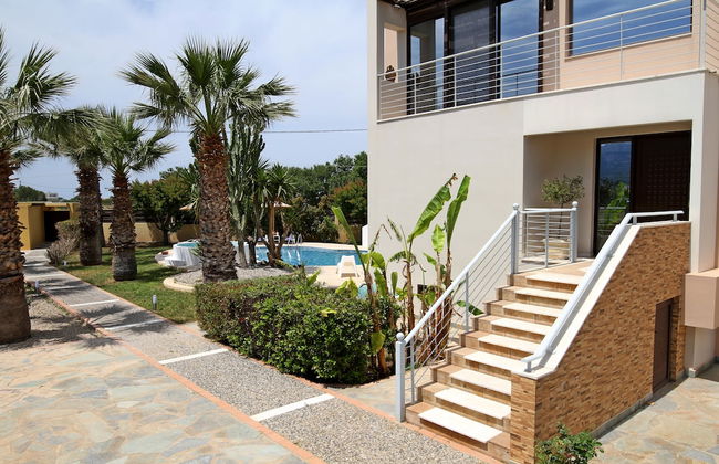 Xenos Villa 2 With 5 Bedrooms Private Swimming Pool, Near the sea - Foto 44