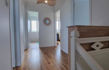 Maison familiale - 10pers - 3 étoiles - lumineuse et cosy - draps et serviettes inclus - parking - La Torche 9 min - Foto 22