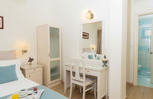 Perigiali Hotel - Photo 25