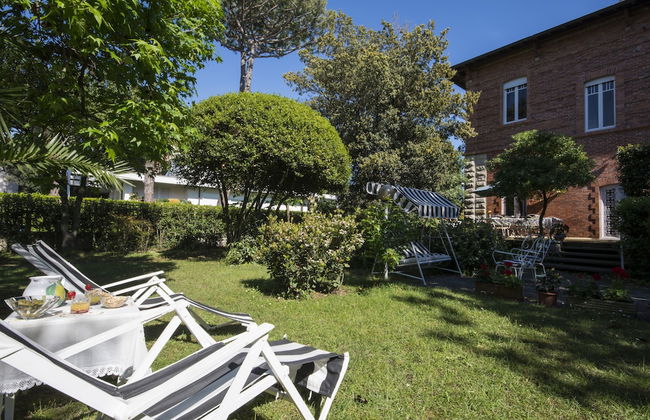 Fantastic Liberty Villa in the Heart of Versilia - Photo 27