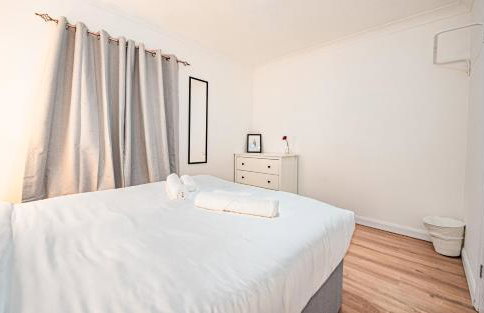 Bright Cosy Cottage with Parking and Outdoor Patio - Foto 3