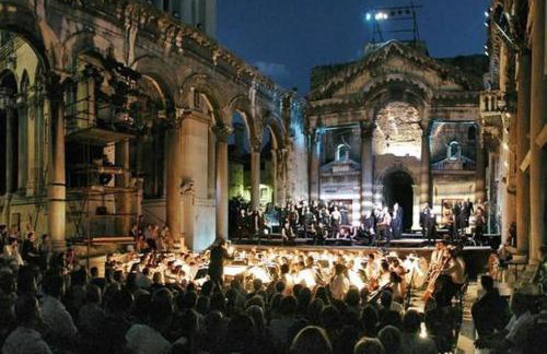 Villa Romansa near Split- heated pool peace, bbq - Foto 45