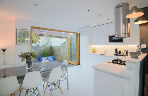 3 Bedroom Eco house in Chichester near Goodwood - Photo 7