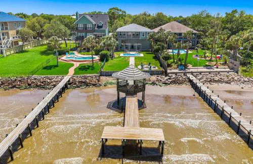 Bayfront Home with Private Pool, Pier, and Firepit - Foto 10