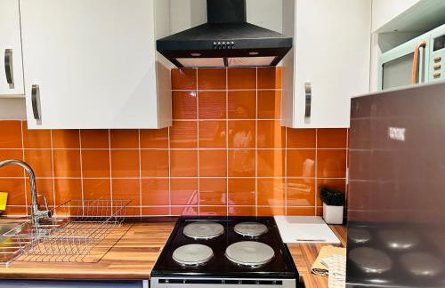 Comfy Studio Flat and Workspace near Ashton-U-Lyne Station - Foto 9