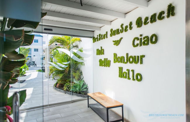 Bristol Sunset Beach - Holiday Apartments - Photo 5