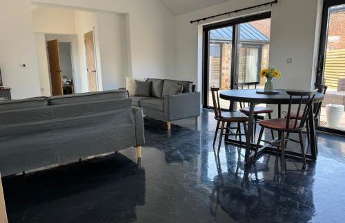 The Stables, Modern 2 bed, 4 person, Rural Barn Conversion with Great Access - Foto 3