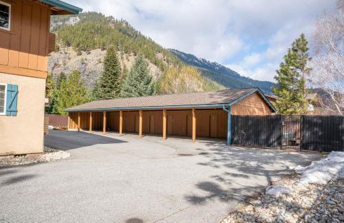 Luxe Bavarian Retreat - in Town with Hot Tub - Foto 66