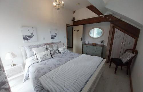 Meadowbeck Holiday Cottages - Photo 21