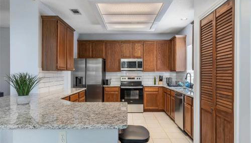 Bright and Cozy 4B Retreat in Frisco - Photo 3, dishwasher, toaster