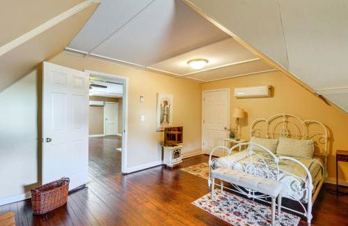 Explore Jackson! Historic Belhaven Home with Porch - Photo 30