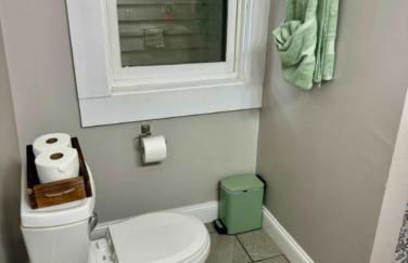 Jungle House Columbus Downtown Free Parking Sleeps 8 - Near Convention Center & Nationwide Arena - 2BR Short North Luxury Home - Over 5,800 Five Star Stays - Foto 21