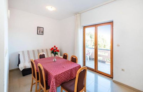 Amazing Apartment In Nevidane - Foto 3