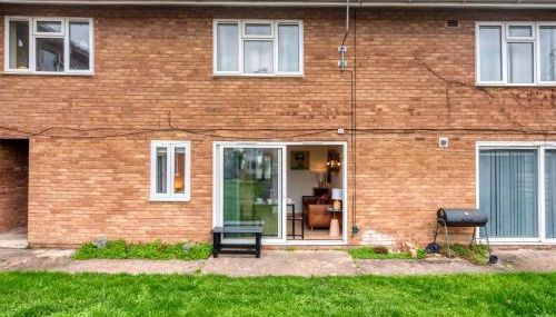 Near Warwick Hospital, Cozy Studio, Free Parking - Foto 2