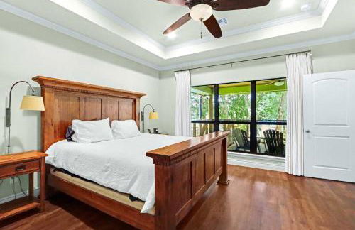 Beautiful Lakefront Cabin - Something For Everyone - Photo 3