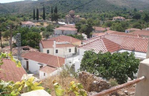 Lillian's Traditional House - Photo 38