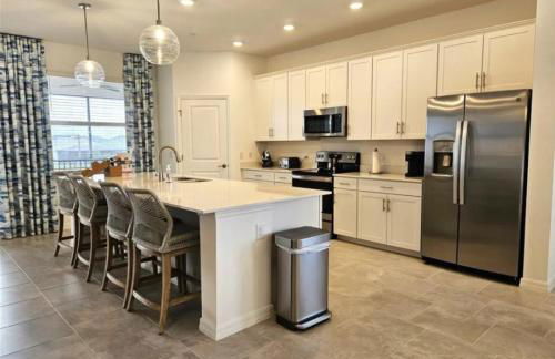 Stylish Golf Course Coach Home in Ave Maria - Photo 6