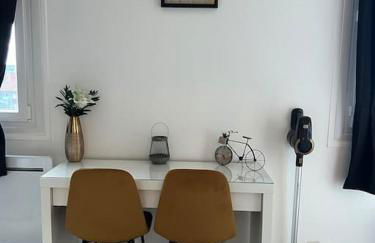 Charmant T1, parking privé, proche gare - Foto 8