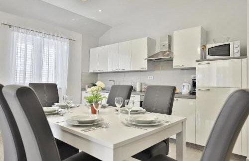 Apartments Mica - Photo 14