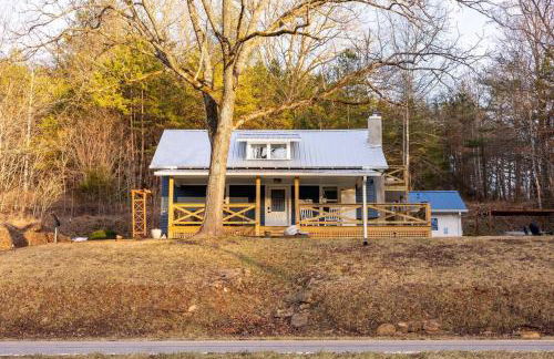 Riverside Relaxer w/Hot Tub+Fire Pit +Wifi & view - Foto 46