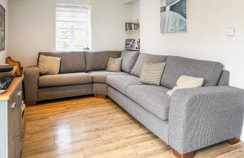 Peartree Cottage & Granary - Photo 3