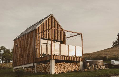 WymarzONE domki- z prywatnymi jacuzzi i kominkiem - Foto 19