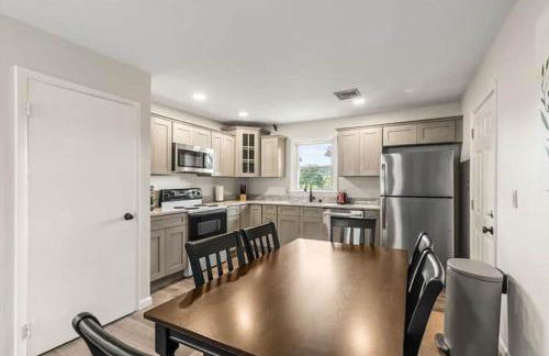 Joyful 5-Bedroom Home - Foto 48