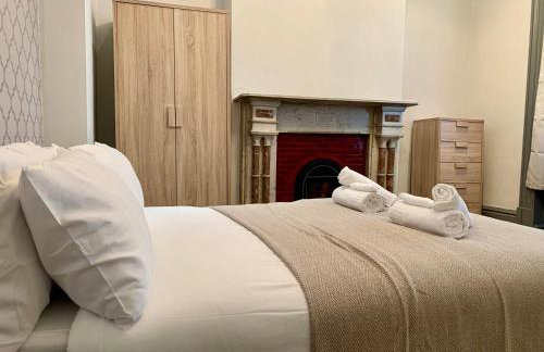 Spacious 6BR Victorian Home in 14 Somerford Near Wolverhampton Centre with Free Parking - Foto 25