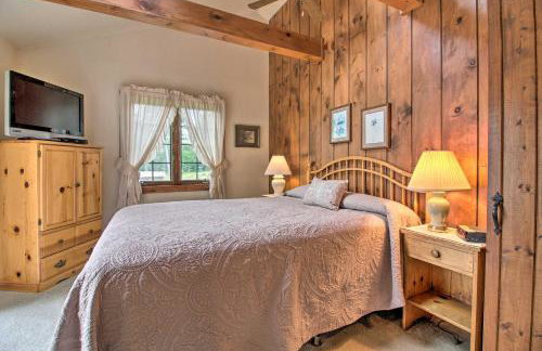 Waterfront Lake George Cabin Walk to Water - Foto 12