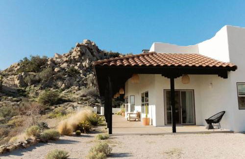 Boulder Surrounded Escape- ANOTHERdeserthouse - Foto 59