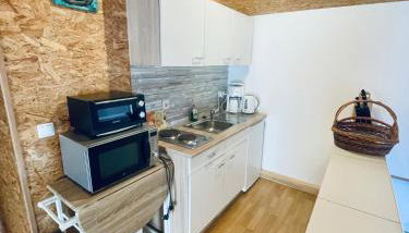 Alter Stall - Photo 3