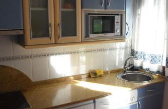 Chalet en urbanización con piscina - Foto 20