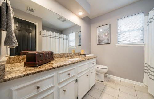 Colleens Corner Captivating 4bed 2.5 bath in Charming Neighborhood - Foto 33