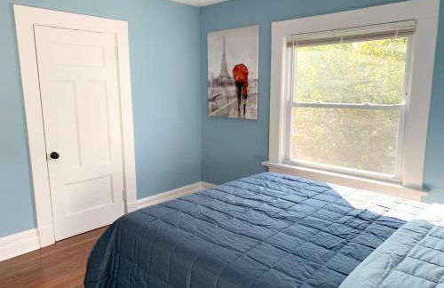 Newly Renovated 2 BR downtown Apt, family getaway. - Foto 14