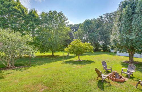 Home 9 Mi to Dtwn Springfield with Porch and Yard! - Foto 23