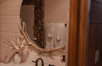 Award-Winning A-Frame with Views and Cedar Hot Tub - Foto 42