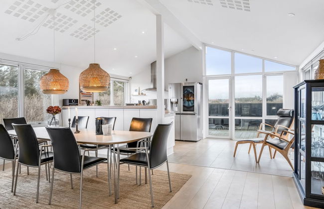 "Eileen" - 300m from the sea - Photo 17